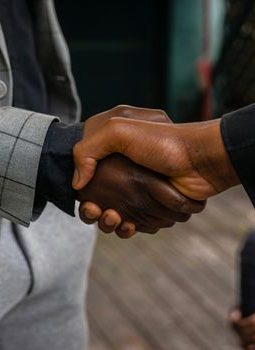 Mengurai Benang Sistem Bagi Hasil: Solusi Adil Berinvestasi atau Sekadar Janji Manis?