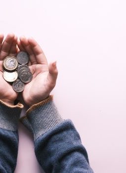 Simpan Pinjam: Kunci Stabilitas Finansial di Tengah Ketidakpastian Ekonomi