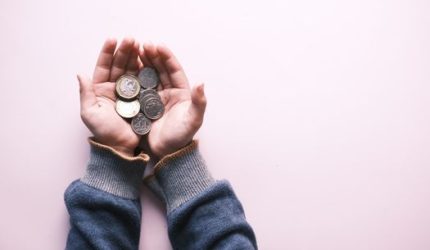 Simpan Pinjam: Kunci Stabilitas Finansial di Tengah Ketidakpastian Ekonomi